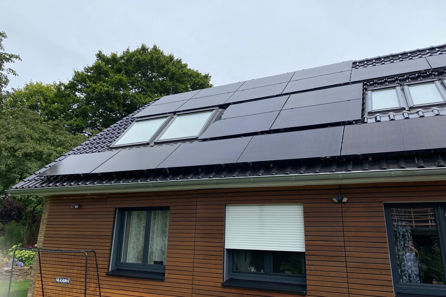 Anlage in Gifhorn mit bifacialen Glas-Glas-Modulen